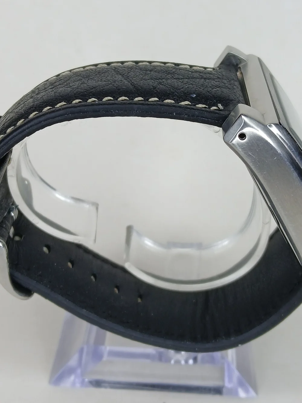 Guess w95065g1 watch